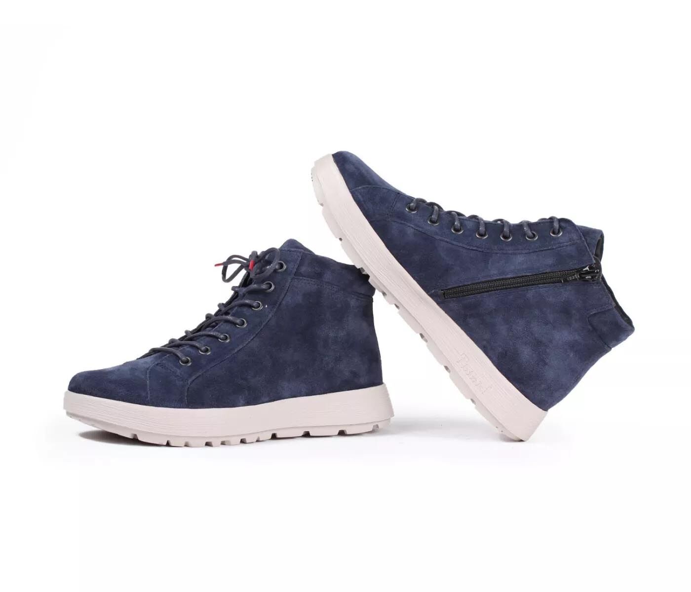 Think Schuhe bis zu 30 % Rabatt im Sale