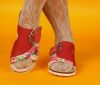 think pantoletten rot mizzi flamingo/kombi 124-9040 fussbett: lederbezogene nicht wechselbare kork-latex-bettung (pflanzlich gegerbt) lederfutter - vegetabil gegerbt 20 mm keil-absatz die meist gekaufte pantolette von think - individuell verstellbar durch 1 breiten klett-verschluss und immer wieder in anderen farben und ledern erh&auml;ltlich.