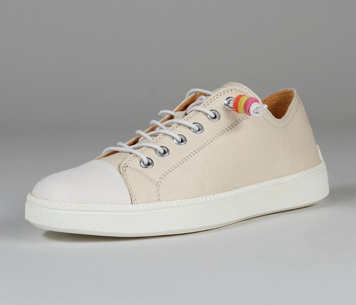 think sneaker beige turna panna/kombi 792-4010 fussbett: lederbezogene wechselbare kork-latex-bettung (pflanzlich gegerbt) kalbsleder pflanzlich  gegerbt - nicht gefärbt ohne absatz die elastik-senkel lassen sich auch durch richtige schnürsenkel ersetzen !klassischer 6 loch-elastik-langschnürer mit klassischer sneaker-schalensohle. durch die lange schnürung bestens anzupassen. eher für den normal bis schlankeren fuß gedacht.