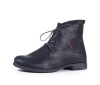 think stiefeletten schwarz agrat schwarz 846-0000 fussbett: textilfilzbezogene wechselbare kork-latex-bettung weicher textil-filz aus 75 % wolle, 5 % cashmere und 20 % polyamid 10 mm comfort-absatz feine kn&ouml;chelbedeckende booties mit weiter funktionaler schn&uuml;rung. geben dem fuss raum und bieten eine nahtfreie vorderpartie.schafth&ouml;he ca. 12 cm