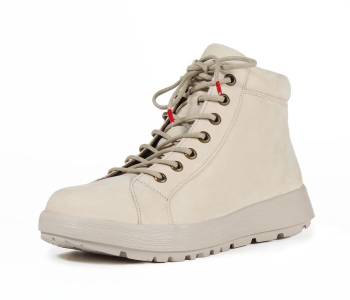 think booties beige comoda linen 858-4000 fussbett: lodenbezogene wechselbare kork-weichschaum-bettung mit besonders guter auftritt-dämpfung im ballenbereich (pflanzlich gegerbt) echter walkloden von steiner 1888 aus österreich 10 mm absatz in der keilsohle attraktiver langschnürer mit zusätzlichem reißverschluß an der innenseite. knöchelbedeckende schafthöhe von ca. 9 cm