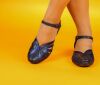 think sandaletten blau aida navy/kombi 906-8000 fussbett: lederbezogene nicht wechselbare kork-latex-bettung (pflanzlich gegerbt) kalbsleder pflanzlich  gegerbt - gef&auml;rbt neuer 35 mm absatz mit weicherem auftritt extra sch&ouml;ne absatz-sandalette mit gut verdecktem zehenbereich. dekorative dornschnalle auf stabilem klett-riemchen sorgt f&uuml;r festen halt.