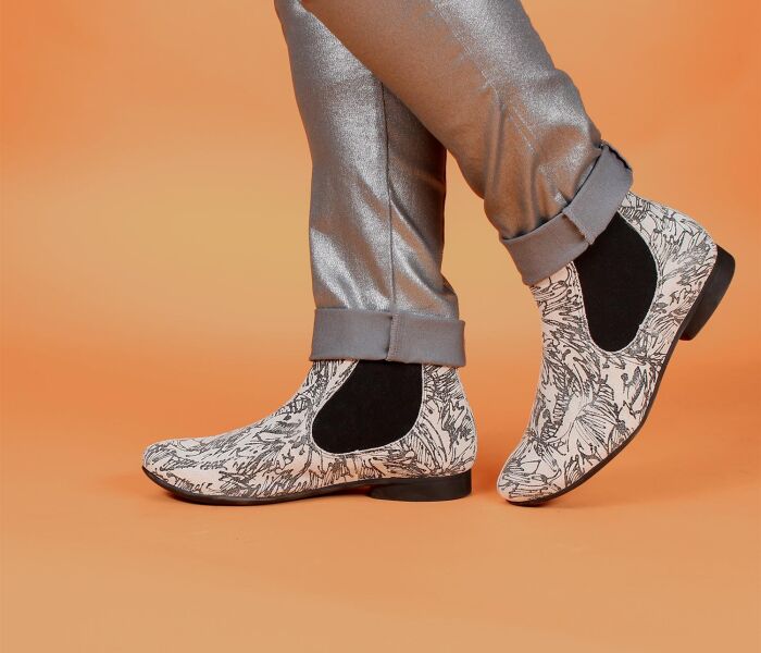 think booties weiss guad-2 bianco/kombi 414-1010 fussbett: lederbezogene wechselbare kork-latex-bettung (pflanzlich gegerbt) leder pflanzlich  gegerbt 10 mm absatz ein bewährt schlicht-schöner chelsea-bootie mit 2 seitlichen gummizügen, nicht zu verbessern