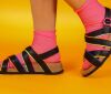 think sandalette bunt koak schwarz/kombi 953-0000 fussbett: lederbezogene nicht wechselbare kork-latex-bettung (pflanzlich gegerbt) mit auftrittsd&auml;mpfung kalbsleder pflanzlich  gegerbt - nicht gef&auml;rbt 20 mm keil-absatz in der bettung markante sandalette mit kreuzriemchen und verstellbarem fersenriemen