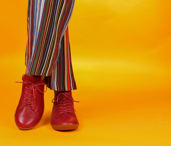 think schn&uuml;rschuhe rot nature pomodoro 946-5000 fussbett: lederbezogene wechselbare kork-latex-bettung (pflanzlich gegerbt) lederfutter - vegetabil gegerbt und ungef&auml;rbt 10 mm keilabsatz in der sohle schlichter 6-loch-langschn&uuml;rer f&uuml;r beste passform mit hochgezogener ferse f&uuml;r guten sitz und kn&ouml;chelfreier seitenf&uuml;hrung.