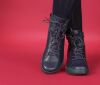 think boots blau comoda navy/kombi 638-8010 fussbett: schurwoll-bezogene wechselbare kork-latex-bettung (pflanzlich gegerbt) mit besonderer auftritt-dämpfung im ballenbereich mit schurwolle-futter 10 mm absatz in der keilsohle sehr comfortable boots mit gepolstertem schaftrand, extra weiter einstieg durch funktionsschnürung und seitlichen reissverschlussschafthöhe ca. 12 cm