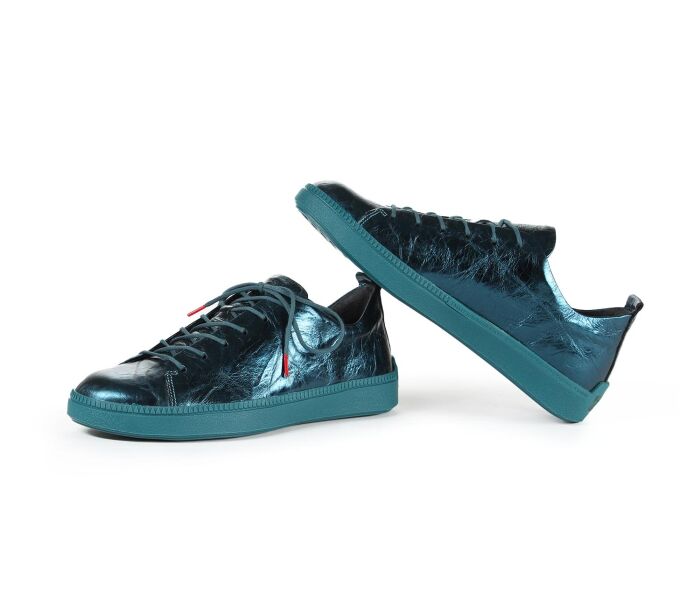 think schnürschuhe petrol turna petrol/kombi 227-8020 fussbett: lederbezogene wechselbare kork-latex-bettung (pflanzlich gegerbt) lederfutter - vegetabil gegerbt und ungefärbt ohne absatz klassischer 6 loch-langschnürer mit weichem fersenpolster und besonders elastischer schalen-sohle. durch die lange schnürung bestens anzupassen.